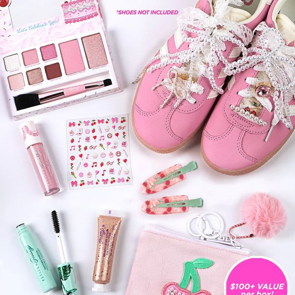 Petite ‘n Pretty Sparkle Squad Subscription Box - Annual Membership