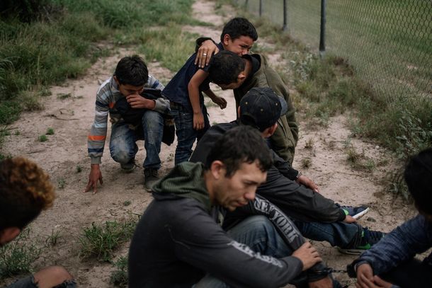Pictures of the Year: Caravans: the new face of migration