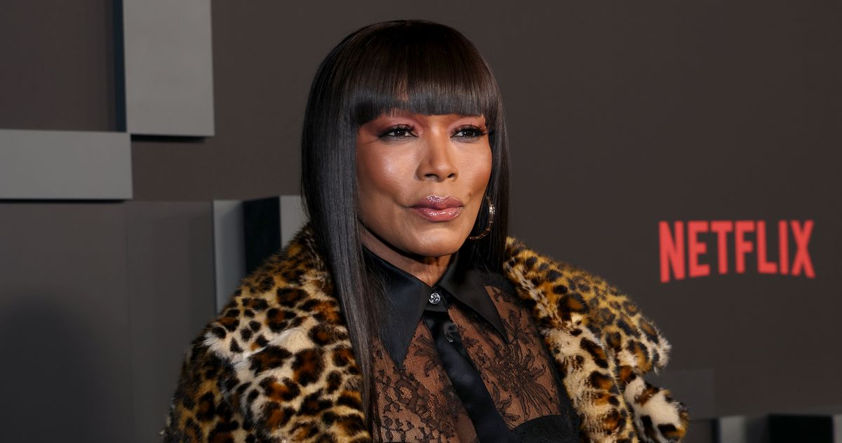 Angela Bassett Wasn’t ‘Allowed to Be Disappointed’ by Oscar Loss