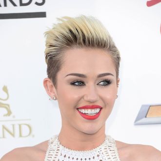 Singer Miley Cyrus arrives at the 2013 Billboard Music Awards at the MGM Grand Garden Arena on May 19, 2013 in Las Vegas, Nevada.