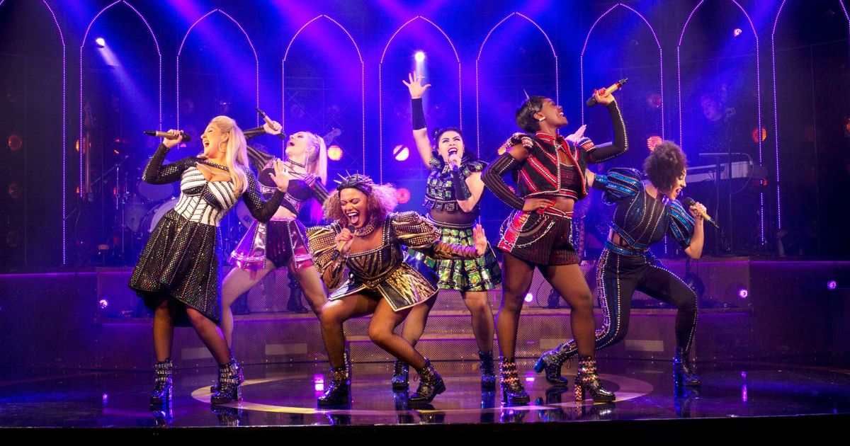 West End Musicals, Led by Six, Plan to Return in November