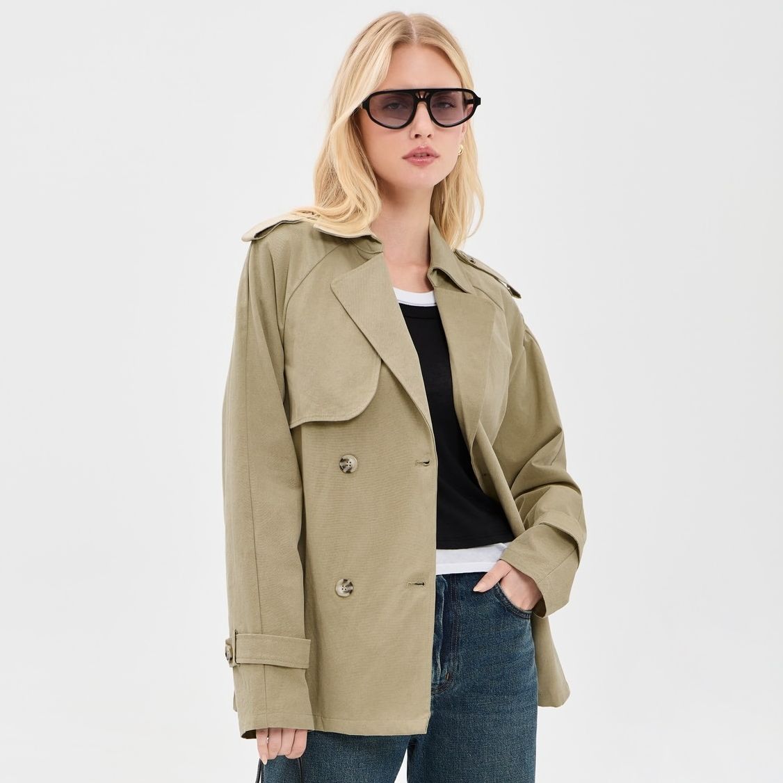 Lioness Cropped Trencherous Coat