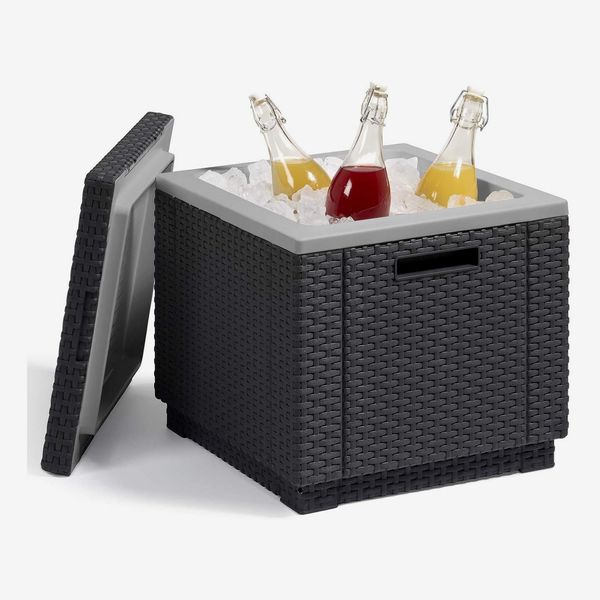 Keter beer and ice cube cooling table