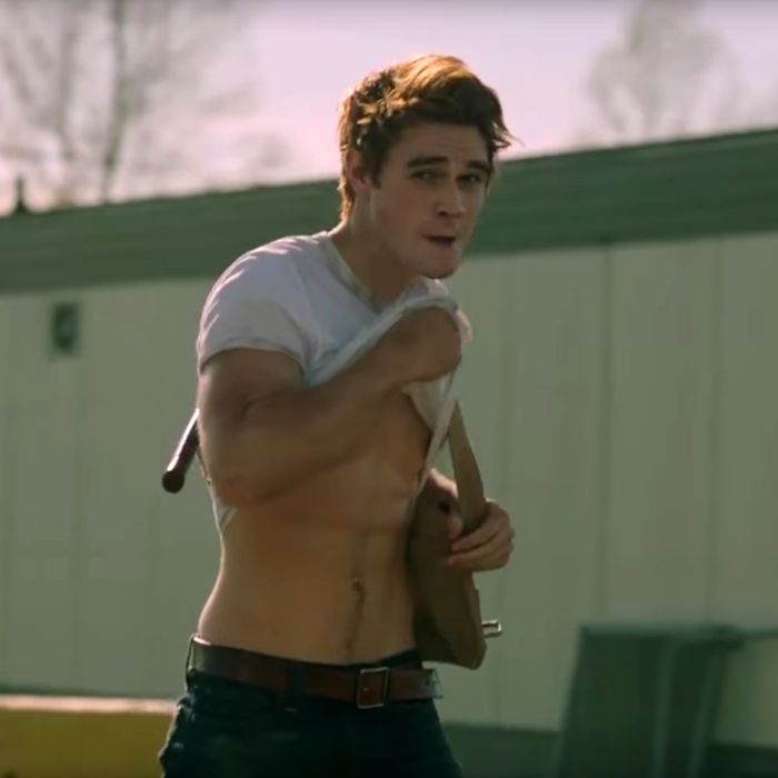 How Riverdale Cast Kj Apa As Archie