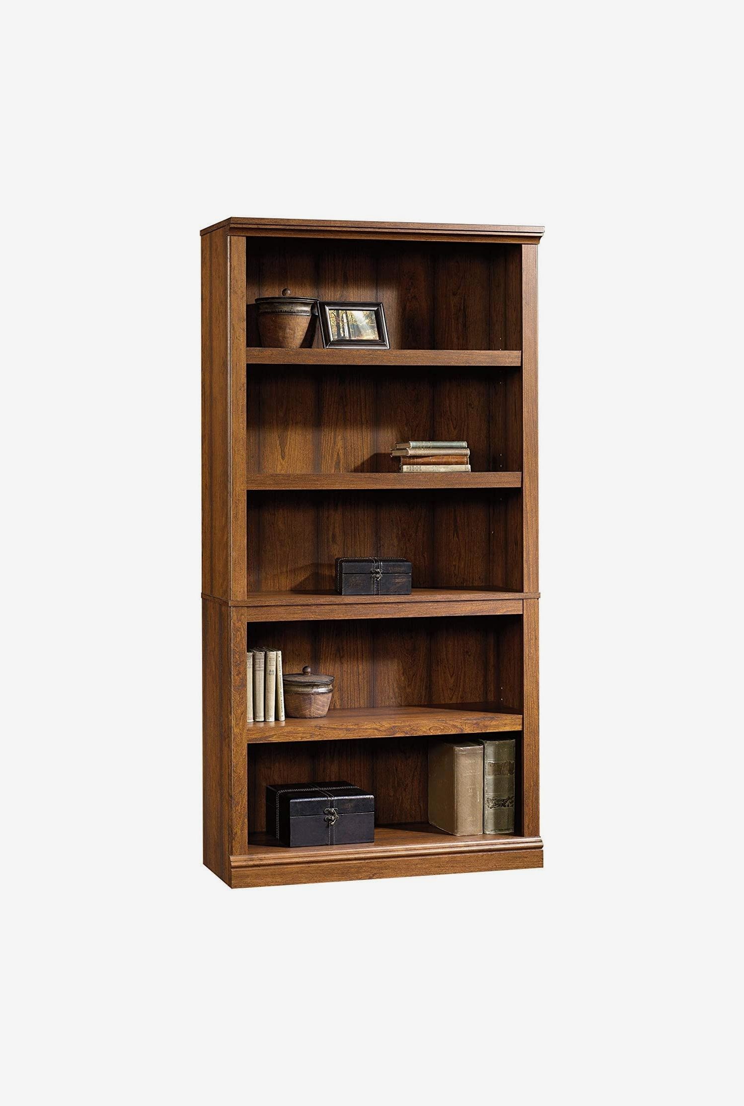 A free-standing bookcase with barrier shelving to ensure that all your  books stand up straight and sturdy.