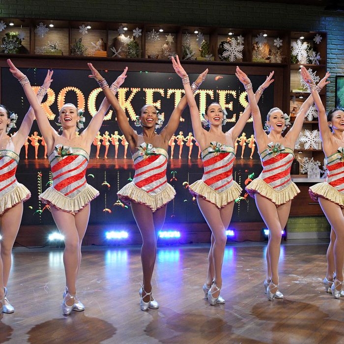 Rockettes Boss Asks Dancers To Be ‘tolerant Of Intolerance 1054