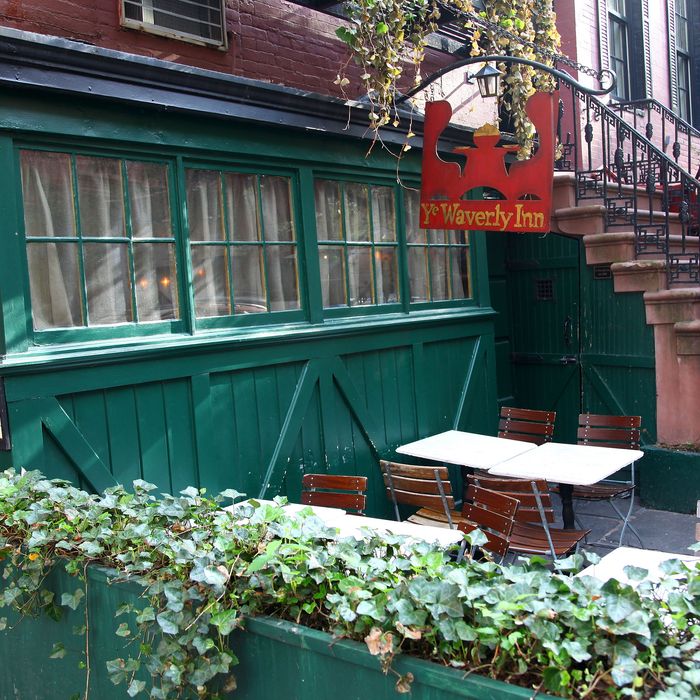 The inn, outside.