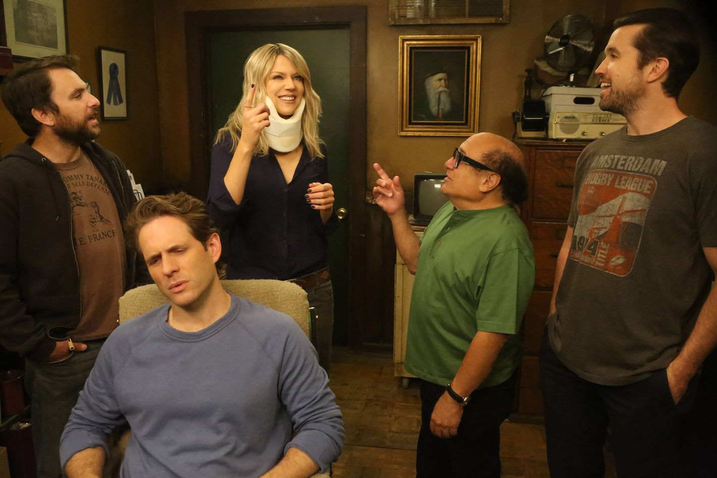 It s Always Sunny in Philadelphia Recap Old Lady House