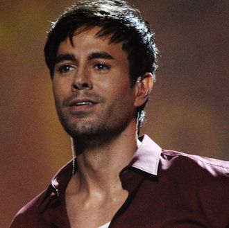 Sri Lankan President on Enrique Iglesias Concert: Organizers Should Be  Beaten With Toxic Stingray Tails