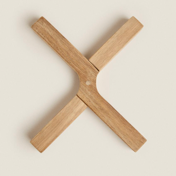 Zara Home Foldable Acacia Trivet