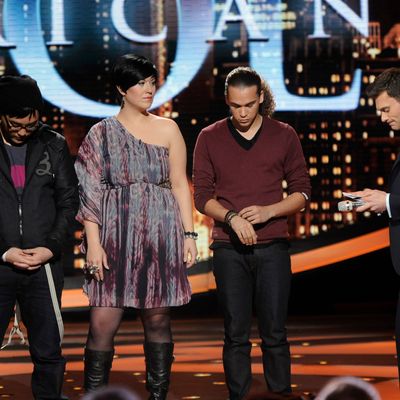 Ryan Seacrest reveals who is in danger of being eliminated on AMERICAN IDOL airing Thursday, March 22 (8:00-9:00 PM ET/PT) on FOX. L-R: Heejun Han, Erika Van Pelt, DeAndre Brackensick and Ryan Seacrest.