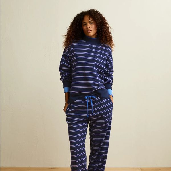 American Eagle Everyday Luxe Mock Neck Sweatshirt