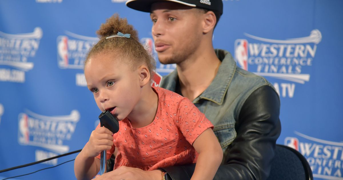 Baby Riley Curry Judges Food Competition on ESPN