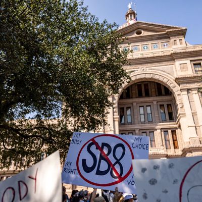 Federal Judge Temporarily Blocks Texas Abortion Ban