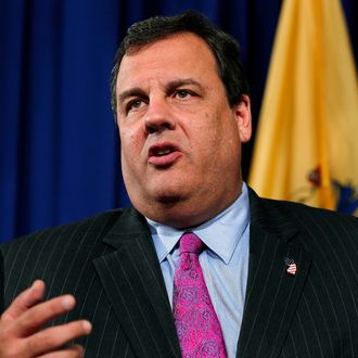 TRENTON, NJ - OCTOBER 04: New Jersey Governor Chris Christie announces his decision to forgo candidacy in the Republican primary race for president at a a news conference at the Statehouse October 4, 2011 in Trenton, New Jersey. Christie said that 