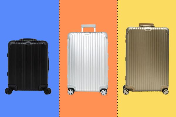 Rimowa Topas Titanium 26 Multiwheel Electronic Tag