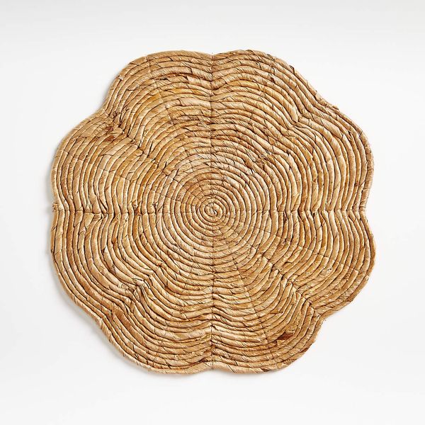 Crate & Barrel Petal Fiber Flower-Shaped Place Mat