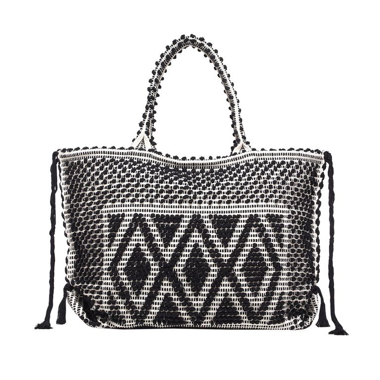 15 Playful, Unusual Summer Totes to Carry Now