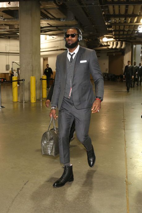 lebron james tracksuit