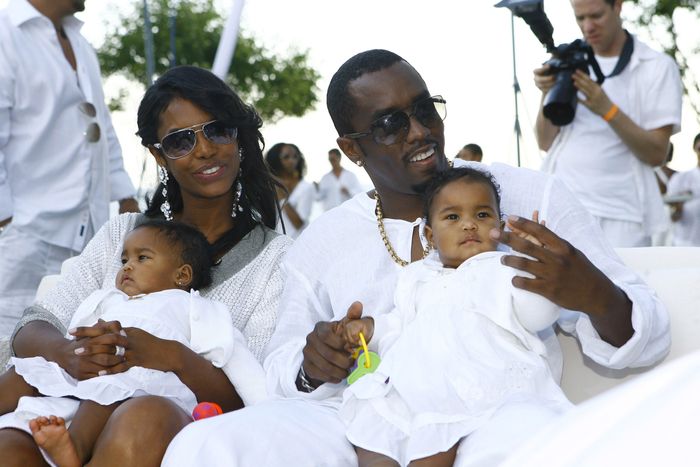 Sean “P Diddy” Combs Hosts Annual White Party in the Hamptons ??? Inside