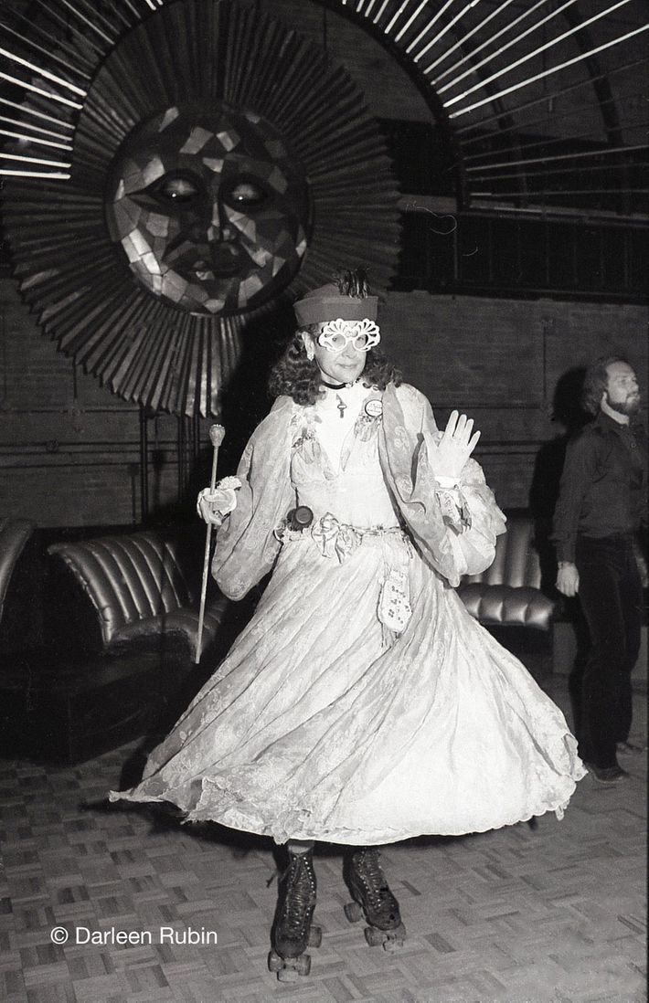 A Studio 54 Doorman Shares Secrets to Getting In