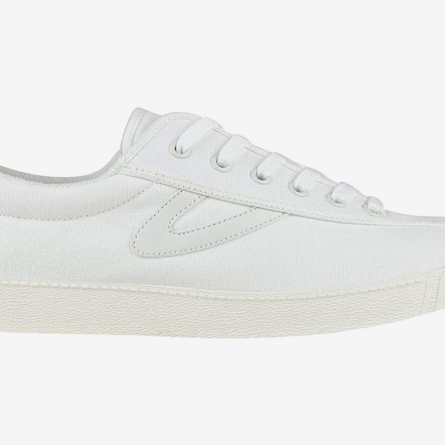 basic white tennis shoes