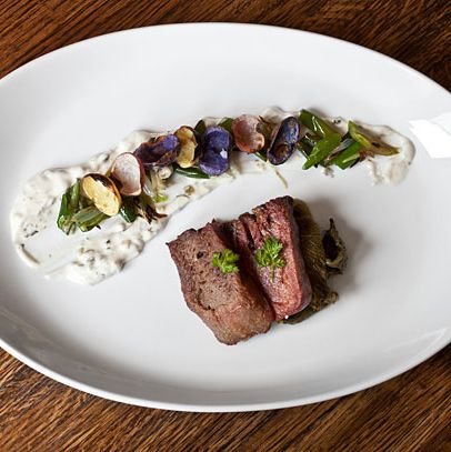 腌芥菜，塞拉诺，格里比什酱，大理石土豆