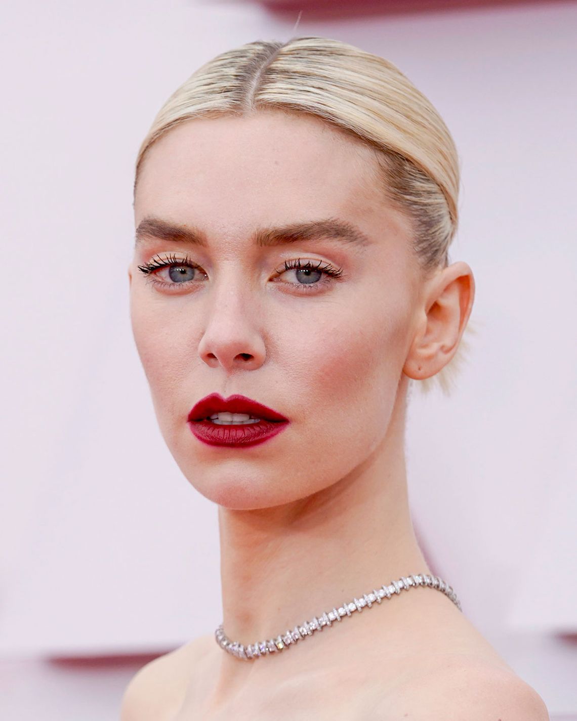 The Best Hair and Makeup Looks at the 2021 Oscars — See Photos