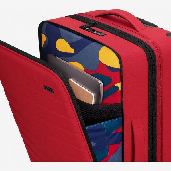 Away x Serena Expandable Carry-On