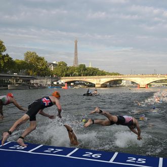 TOPSHOT-OLY-2024-FRA-TRIATHLON-TEST-MEN