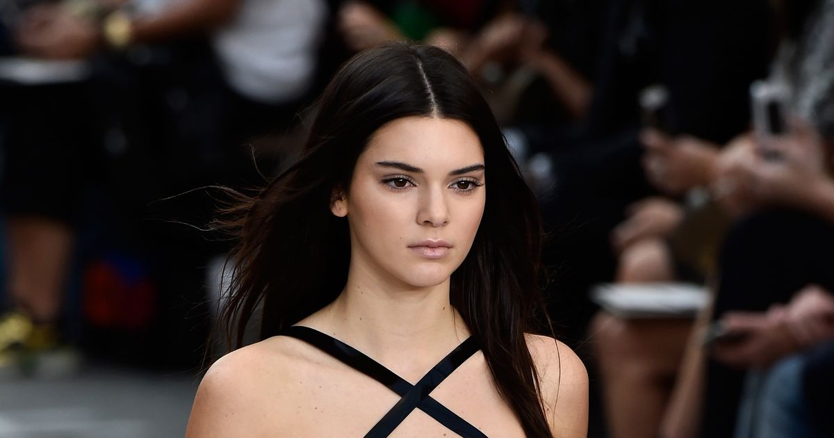 Chanel makes supermarket chic as Cara Delevingne and Kendall Jenner take to  catwalk