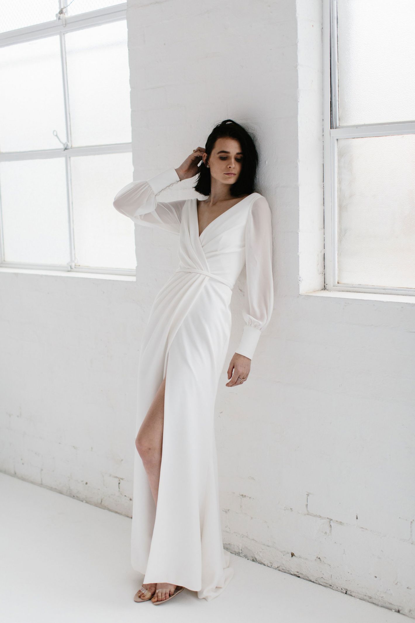 23 Elegant Long-Sleeve Wedding Dresses for Winter Weddings