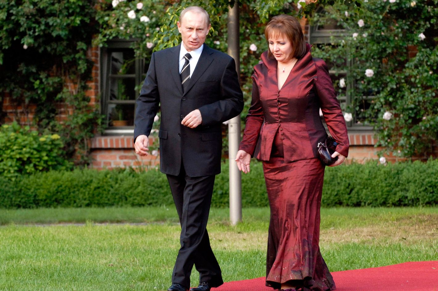 5 Photos Of Vladimir Putin And His Wife Looking Miserable Together 