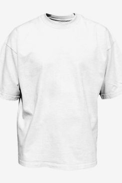 11 Best Men s White T shirts 2024 The Strategist