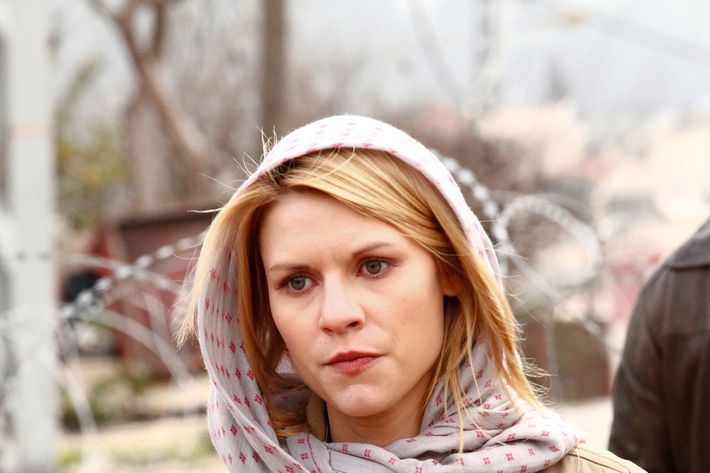 Claire Danes as Carrie Anderson in Homeland - Photo: Ronen Akerman/SHOWTIME - Photo ID: homeland_100_5323p