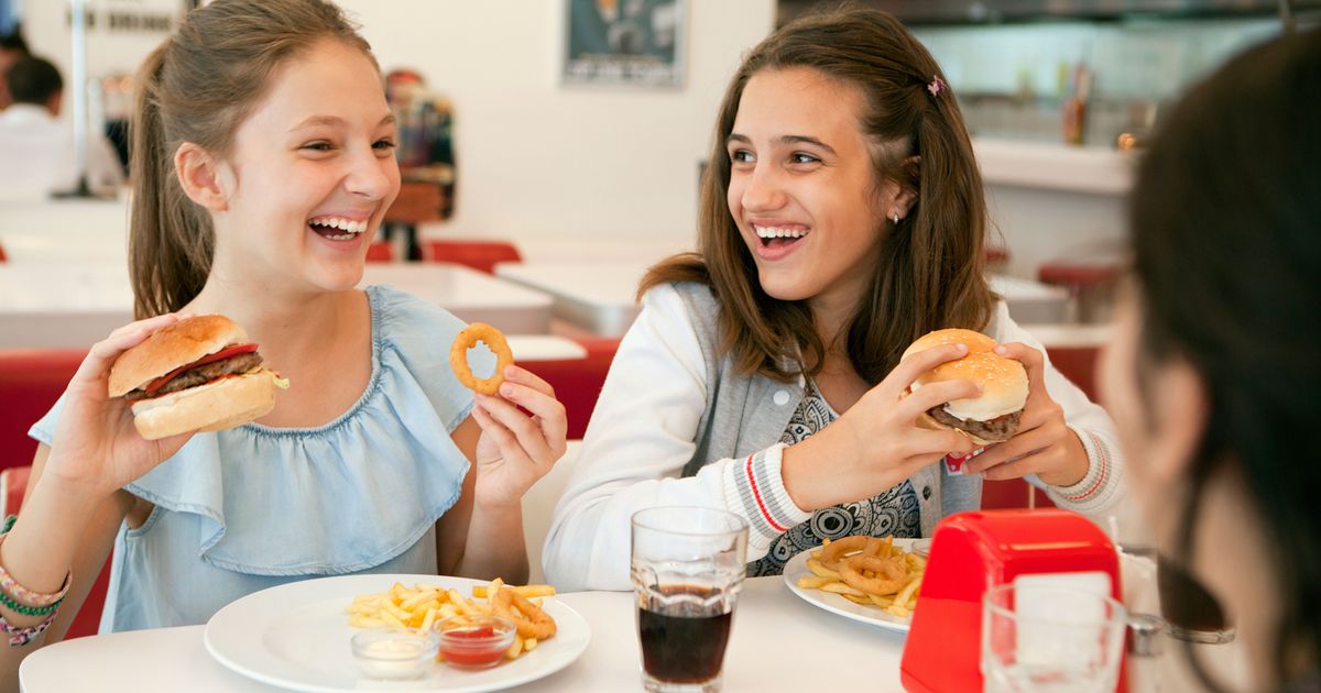 Restaurant Adds 18 Percent Tip To Tables Of Teens restaurant-adds-18-percent-tip-to-tables-of-teens