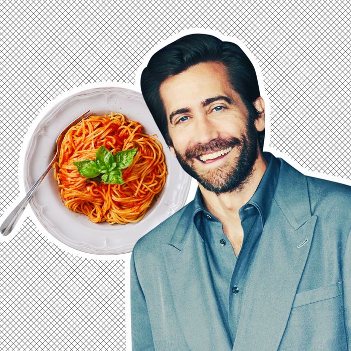 3 Minutes of Jake Gyllenhaal Talking About Pasta Pomodoro