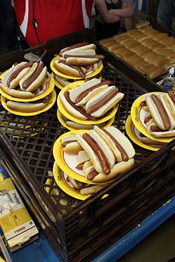 Hot dogs, backstage