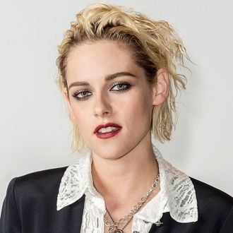 Kristen Stewart Wants to See a Female James Bond and She’s Already Got ...