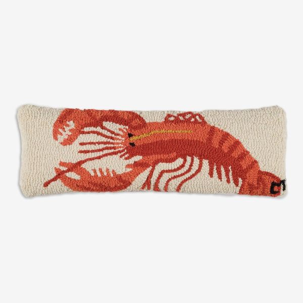 Chandler 4 Corners Red Lobster Hand-Hooked Wool Decorative Throw Pillow (8” x 24”)