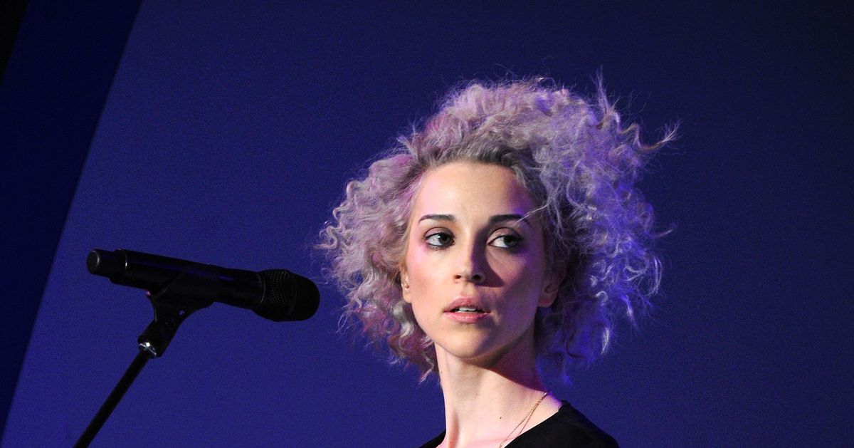 Amanda clarke backstage. Annie Clark (actress). St. Vincent - the Party.