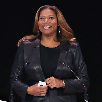 Honoree Queen Latifah (C) speaks during the 2014 Matrix Awards at The Waldorf Astoria on April 28, 2014 in New York City. 