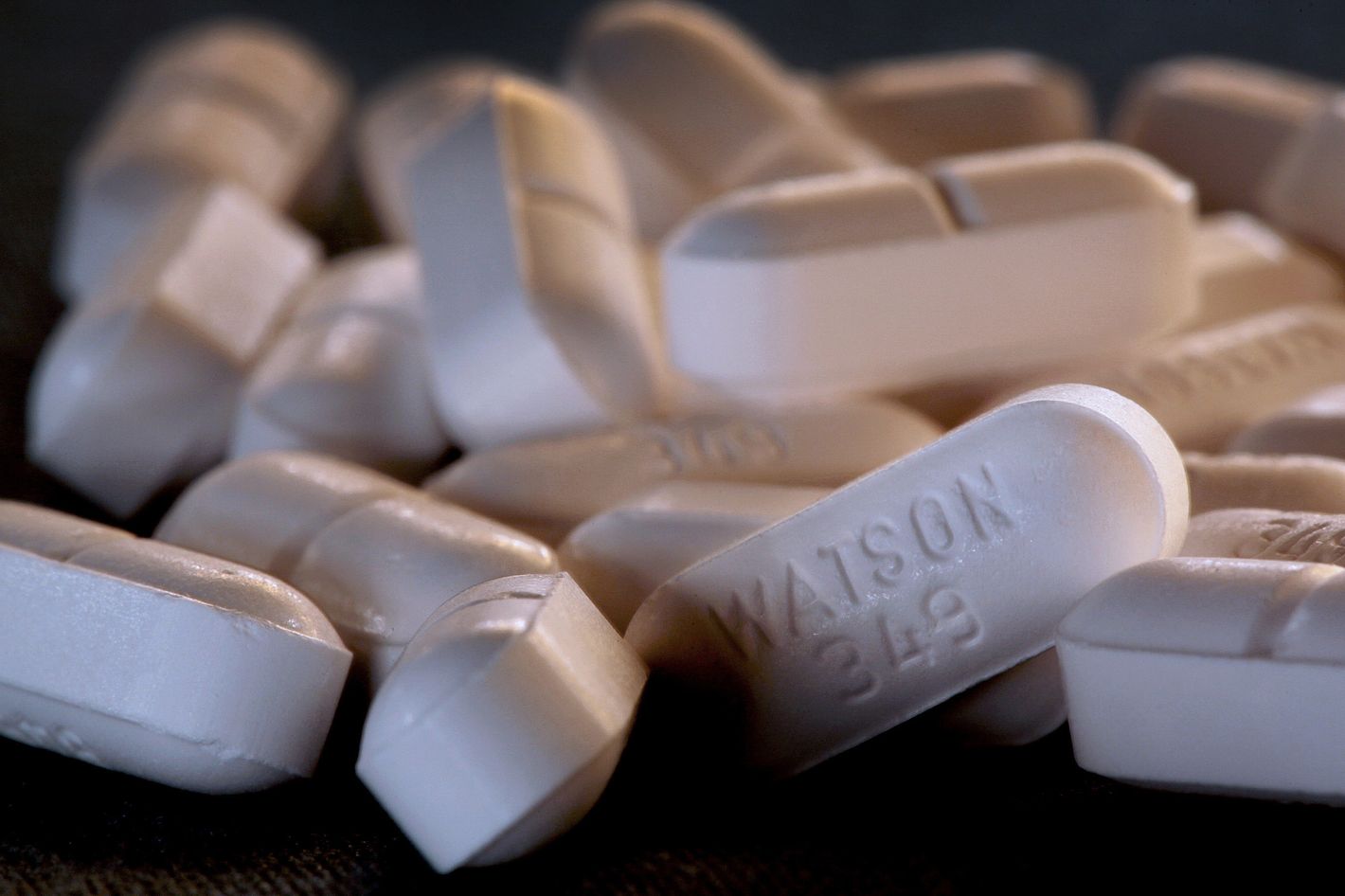 Hospital Pharmacist Had a Convenient Side Hustle, image size:1420x946