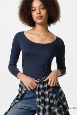 Uniqlo Scoop Neck Heattech T-Shirt
