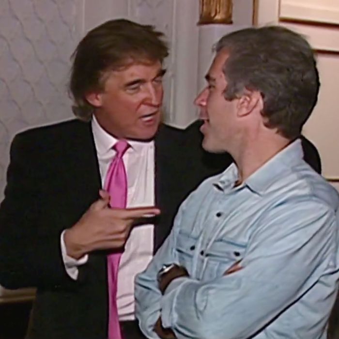 6f4f90ae1d2f1e9978b08af8f82e8998d7-17-trump-epstein-color.rsquare.w700.jpg