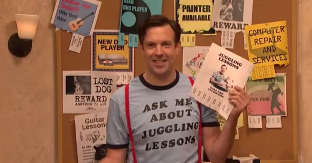 Watch Jason Sudeikis Perform a Cut SNL Sketch for Seth Meyers