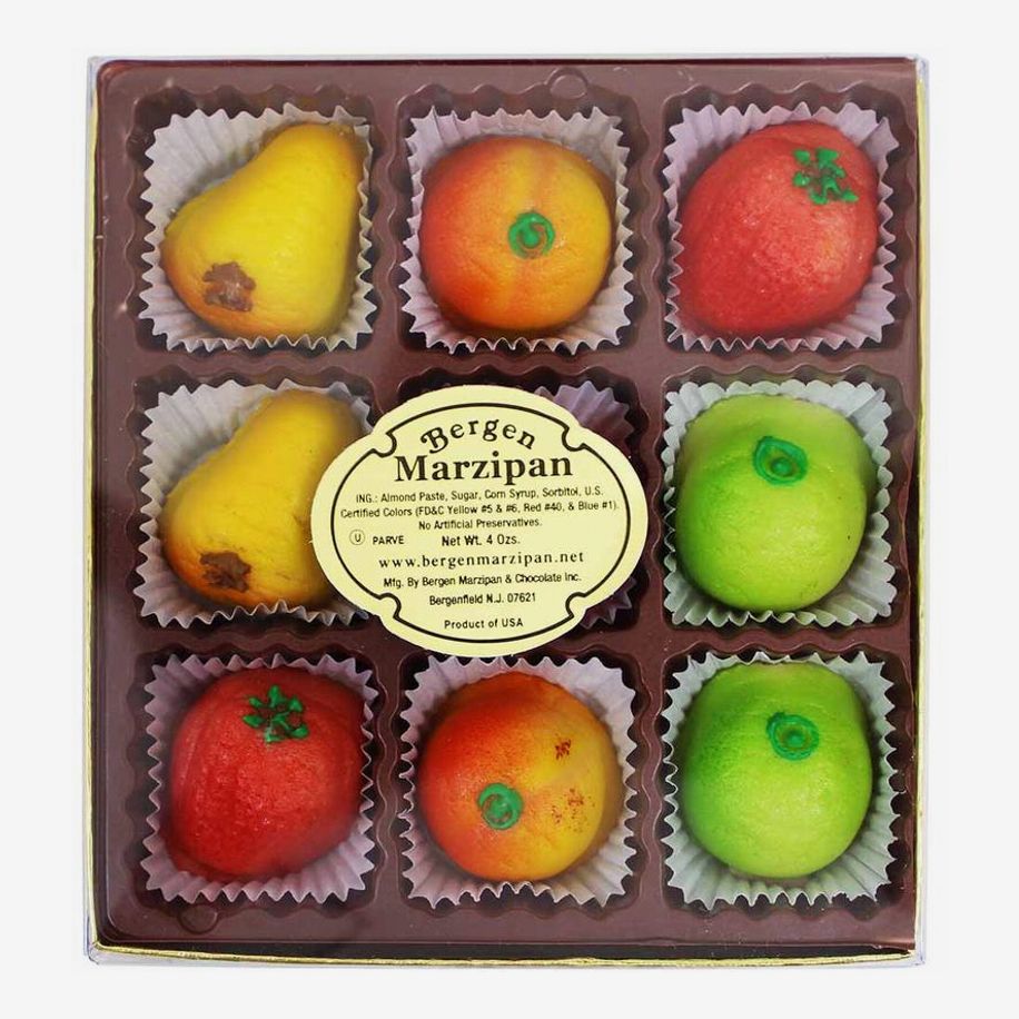 Bergen Marzipan Assorted Marzipan Fruit, 9 Peças