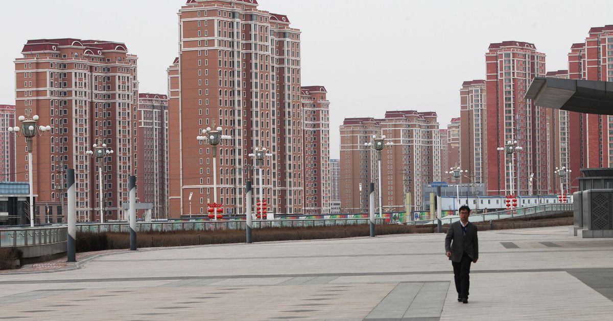 China’s Economic Model Is in Crisis (and Xi Knows It)