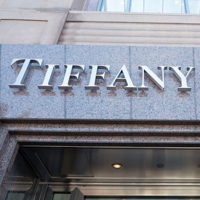 LVMH calls off $16 billion Tiffany deal; Tiffany sues