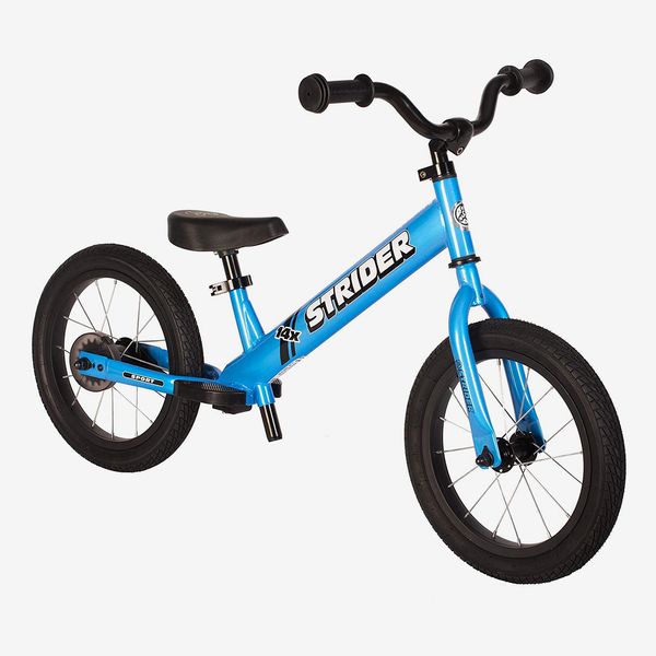 Strider 14X sports balance bike